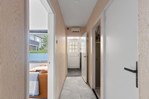 Medium property photo - W.H. Vliegenstraat 93, 3317 GS Dordrecht